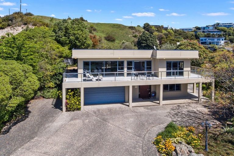 Photo of property in 10 Torlesse Drive, Kaiteriteri, Motueka, 7197