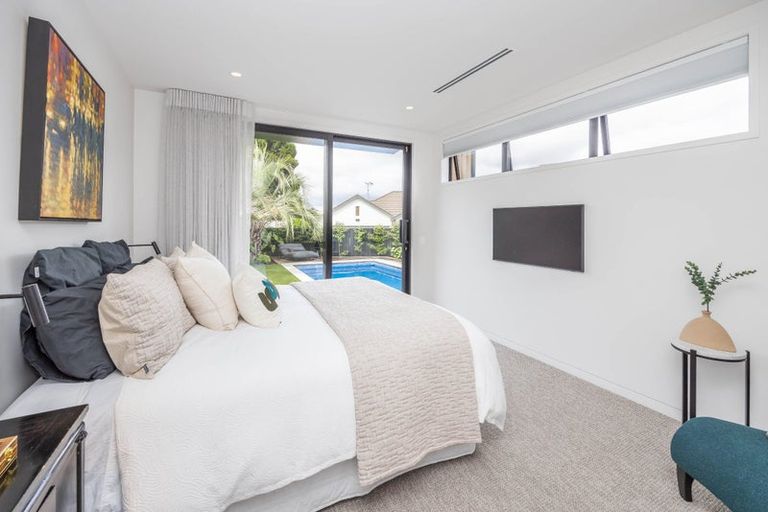 Photo of property in 43 Saint Andrews Terrace, St Andrews, Hamilton, 3200