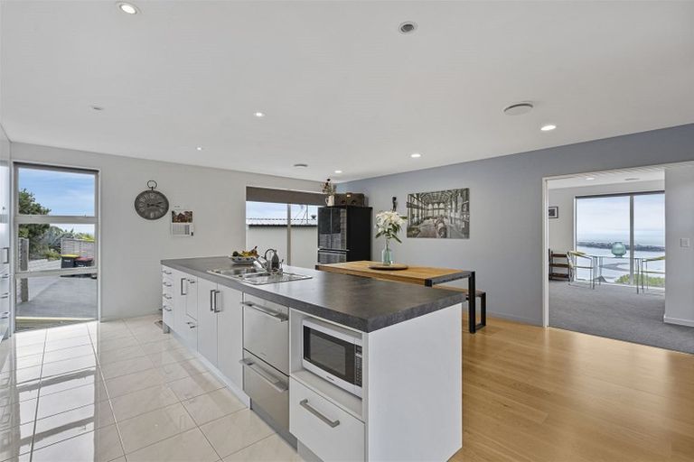 Photo of property in 175 Major Hornbrook Road, Mount Pleasant, Christchurch, 8081