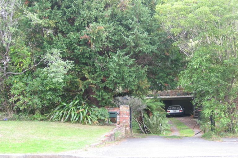 Photo of property in 24 Jocelyn Crescent, Pinehaven, Upper Hutt, 5019