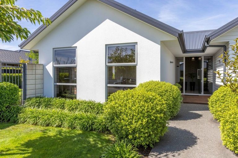 Photo of property in 4 Amy Place, Rangiora, 7400