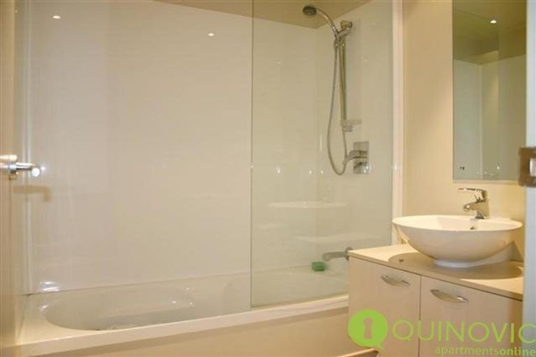 Photo of property in H47 Apartments, 1005/47 Hobson Street, Auckland Central, Auckland, 1010