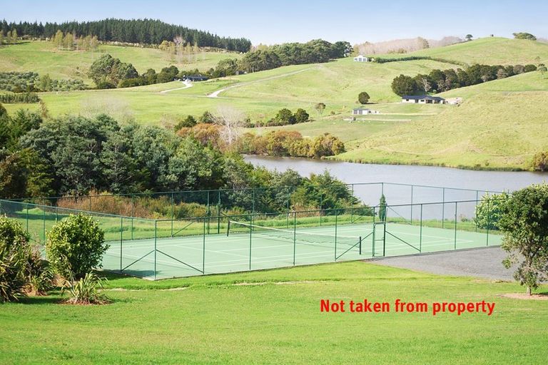 Photo of property in 66 Manu Drive, Kaiwaka, 0573