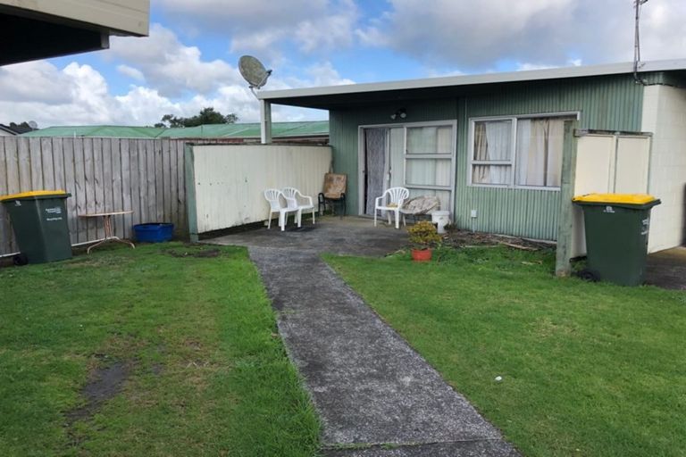 Photo of property in 3/76 Helvetia Road, Pukekohe, 2120