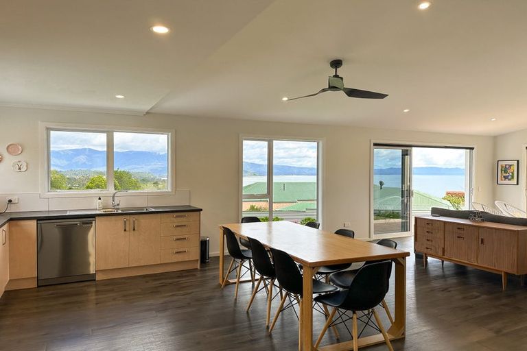 Photo of property in 28 Bay Vista Drive, Pohara, Takaka, 7183