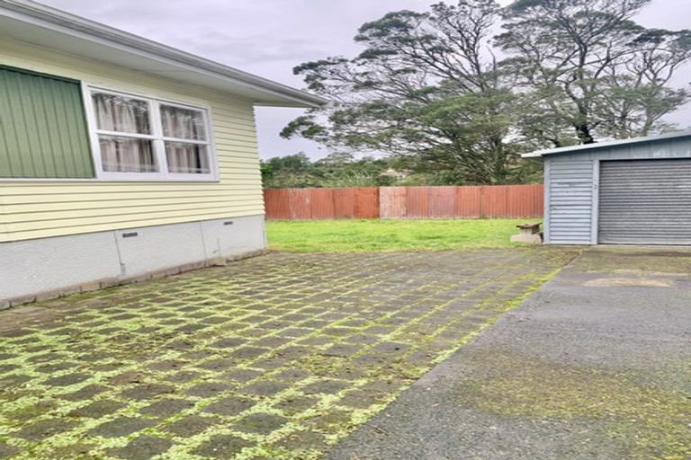 Photo of property in 21 Riverpark Crescent, Henderson, Auckland, 0610