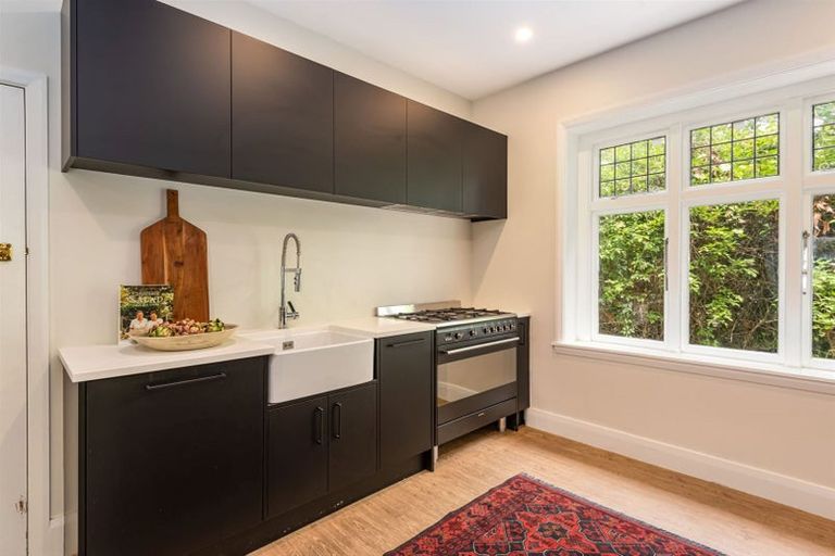 Photo of property in 12 Saint Albans Street, St Albans, Christchurch, 8014