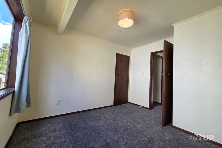 Photo of property in 4 Louise Place, Browns Bay, Auckland, 0630