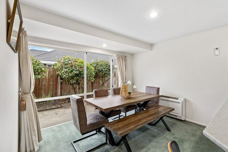 Photo of property in 11 Jadewynn Place, Halswell, Christchurch, 8025