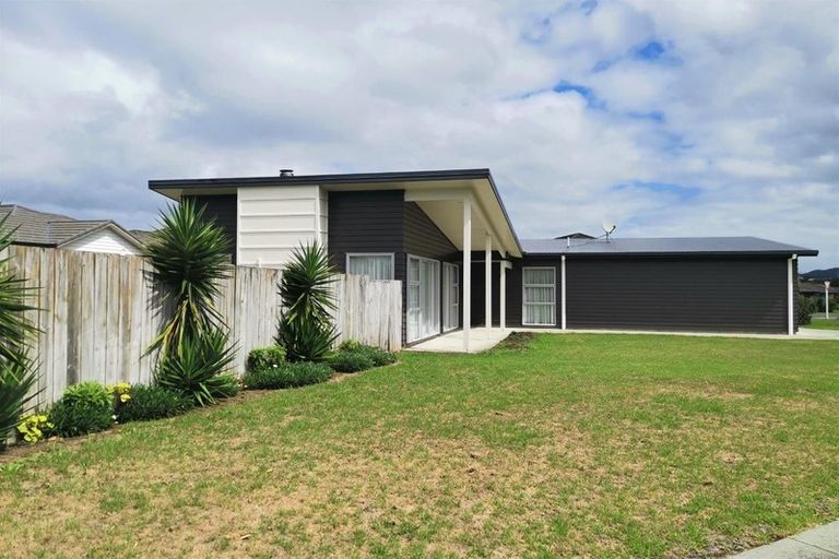 Photo of property in 33 Karo Street, Ruakaka, 0116