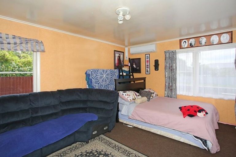Photo of property in 3 Valentine Street, Papakura, 2110