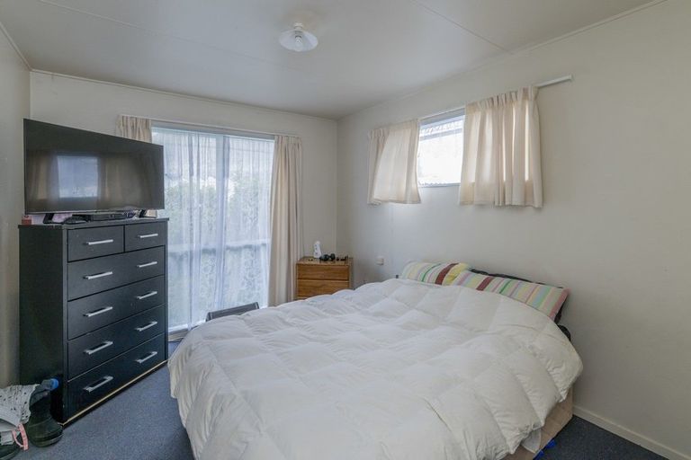 Photo of property in 10 Adkin Avenue, Levin, 5510