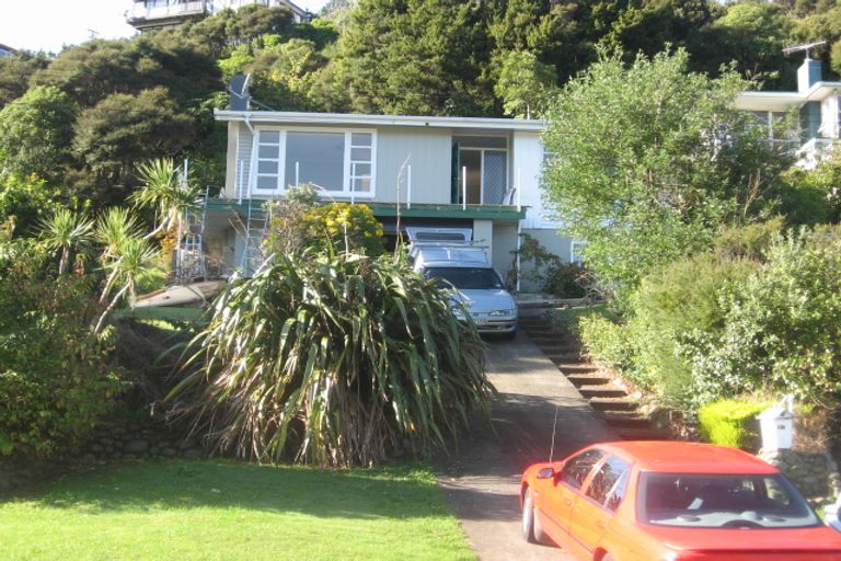 Photo of property in 37 Thomas Street, Stokes Valley, Lower Hutt, 5019