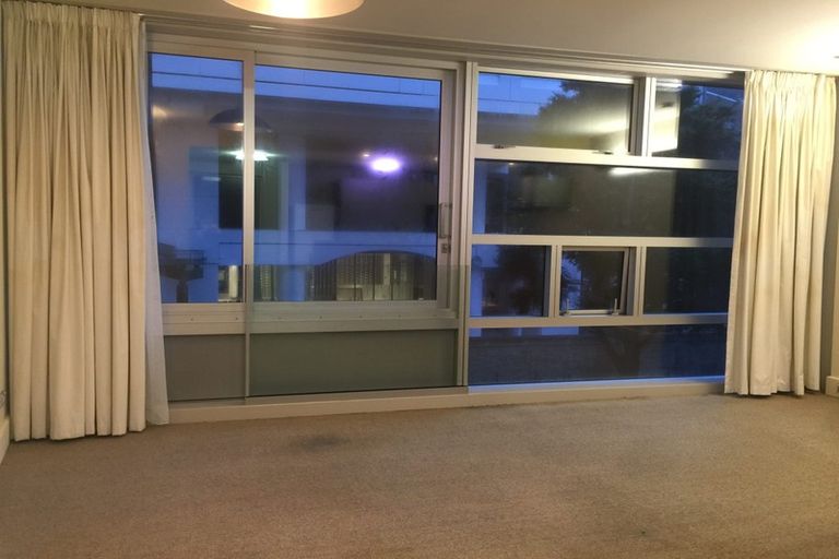 Photo of property in St Pauls Apartments, 58/43 Mulgrave Street, Thorndon, Wellington, 6011