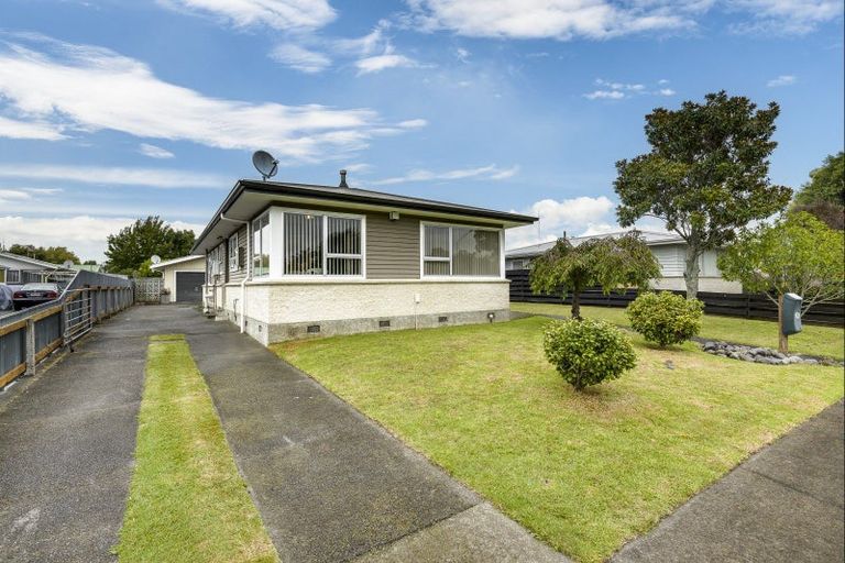 Photo of property in 74 Leicester Avenue, Tamatea, Napier, 4112