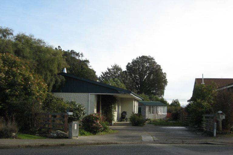 Photo of property in 68 Hillary Street, Winton, 9720