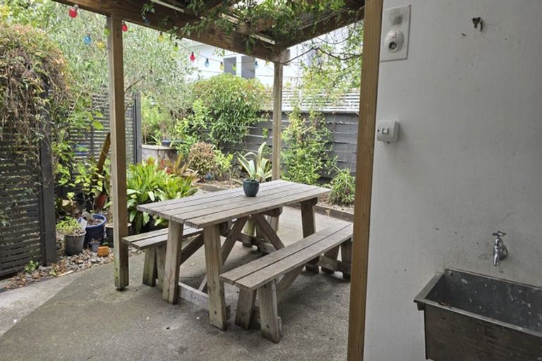 Photo of property in 8 Roy Street, Newtown, Wellington, 6021