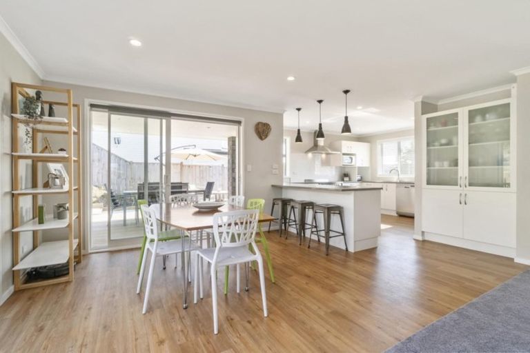 Photo of property in 16 The Landing, Riverhead, 0820