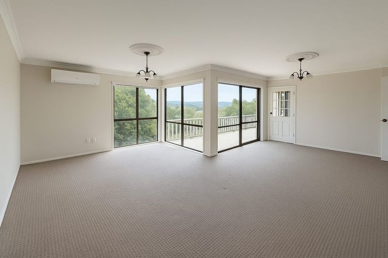 Photo of property in 10 Marina Heights, Half Moon Bay, Auckland, 2012