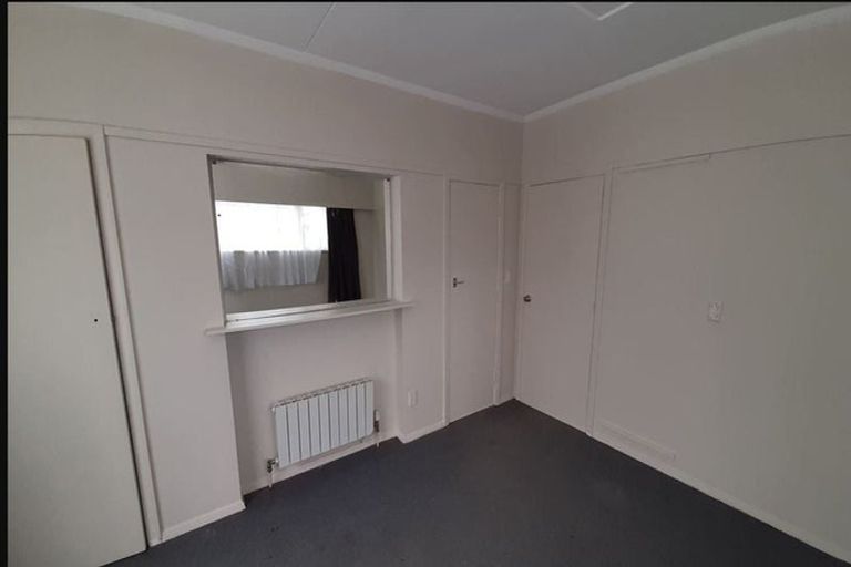 Photo of property in 6 Croft Grove, Moera, Lower Hutt, 5010