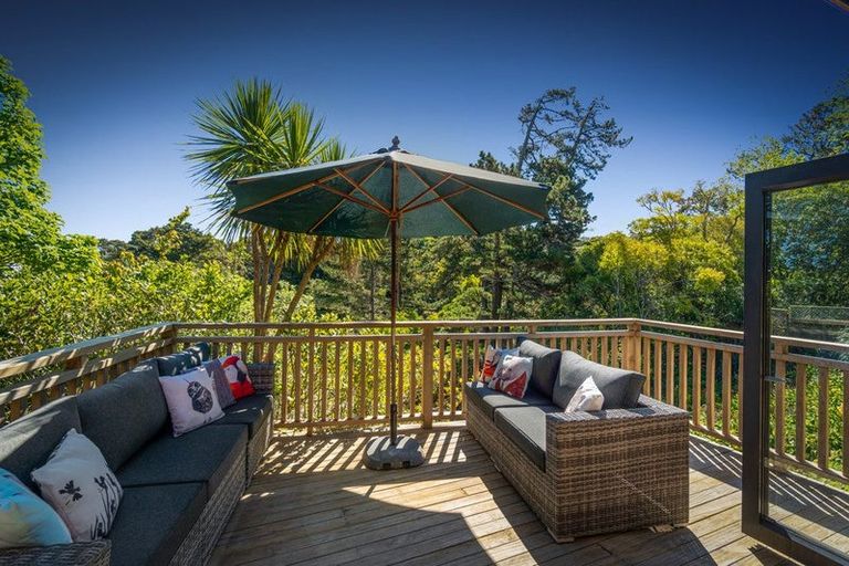 Photo of property in 2/63 Rawene Road, Birkenhead, Auckland, 0626