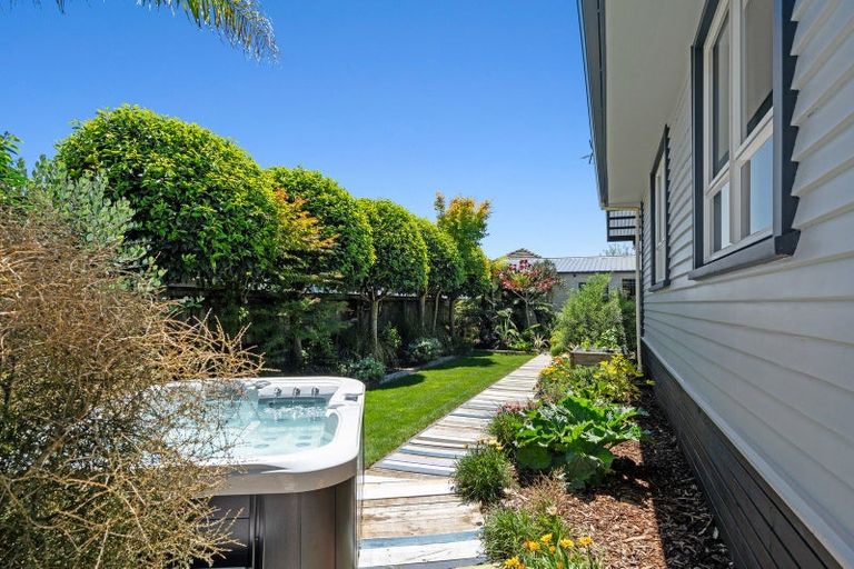 Photo of property in 174 Waimea Road, Nelson South, Nelson, 7010