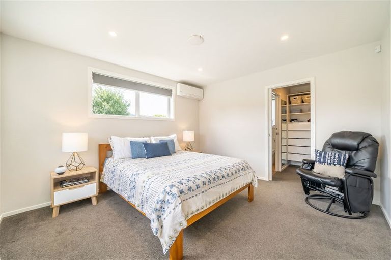 Photo of property in 14 Poulson Grove, Trentham, Upper Hutt, 5018