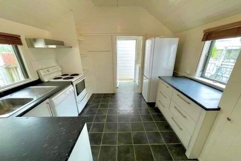 Photo of property in 120 Brougham Street, Mount Victoria, Wellington, 6011