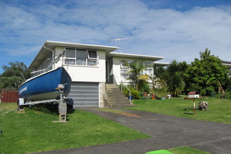 Photo of property in 11 Claresholm Place, Mangere Bridge, Auckland, 2022