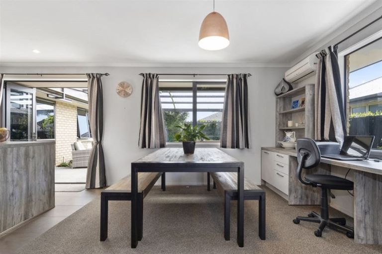 Photo of property in 10 Stamford Place, Ohauiti, Tauranga, 3112