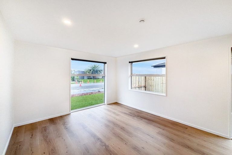 Photo of property in 163 Milns Road, Halswell, Christchurch, 8025