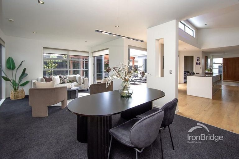 Photo of property in 14 Papaumu Green, Parklands, Christchurch, 8083