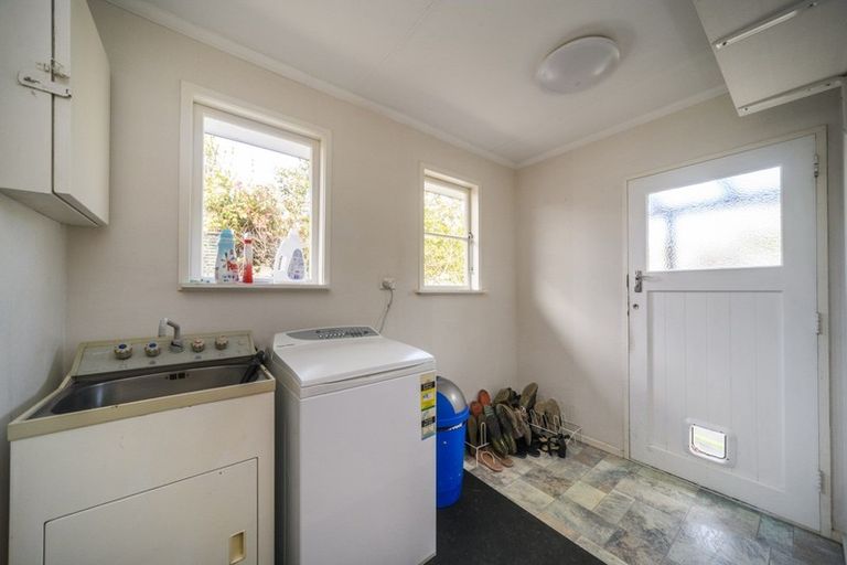 Photo of property in 123 Ruamahanga Crescent, Terrace End, Palmerston North, 4410