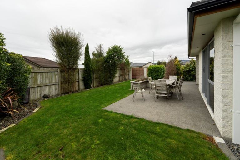 Photo of property in 7 Barry Curtis Place, Levin, 5510