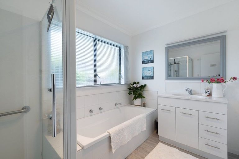 Photo of property in 9 Edith Way, Matua, Tauranga, 3110