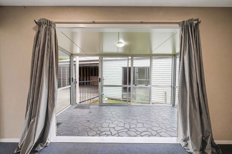 Photo of property in 7 Mckellar Place, Hornby, Christchurch, 8042