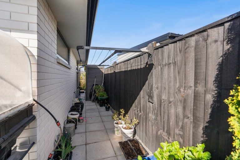Photo of property in 19 Whitburn Avenue, Halswell, Christchurch, 8025
