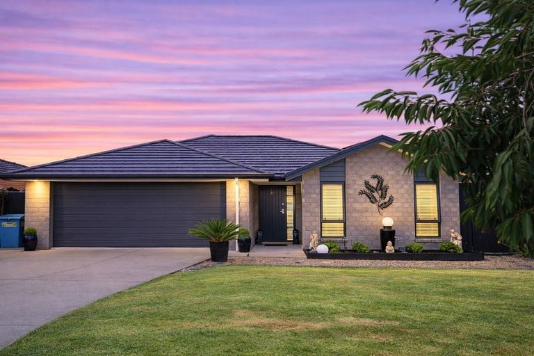Photo of property in 10 Magnolia Close, Te Kauwhata, 3710