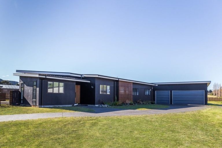 Photo of property in 24/500 Kinloch Road, Kinloch, Taupo, 3377