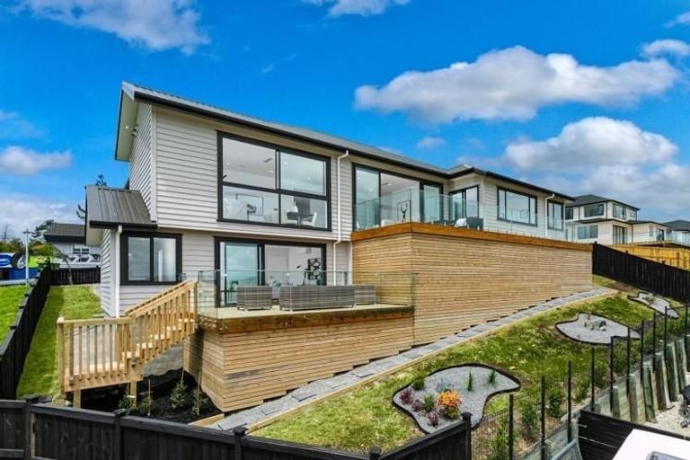 Photo of property in 50 Wainui Road, Silverdale, 0932