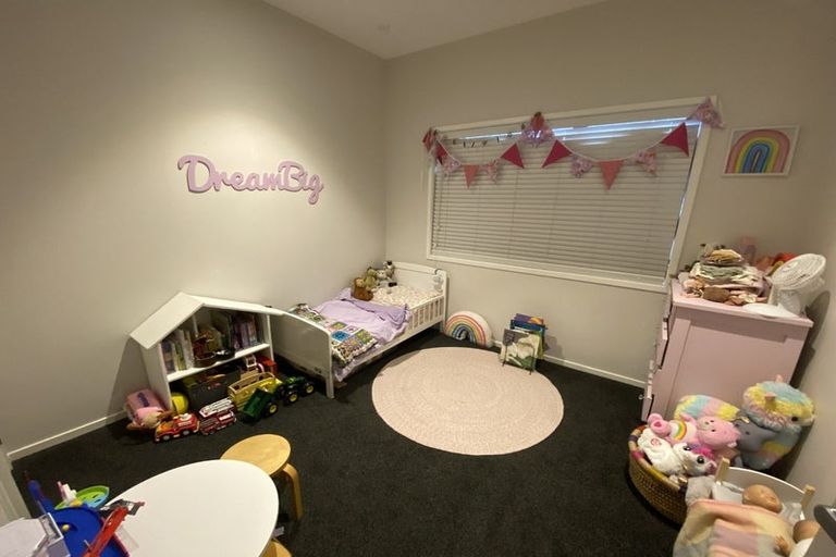 Photo of property in 28 Wautaiti Drive, Riverhead, 0820