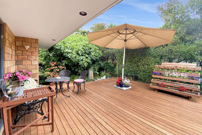 Photo of property in 21 Edkins Road, Kerikeri, 0230