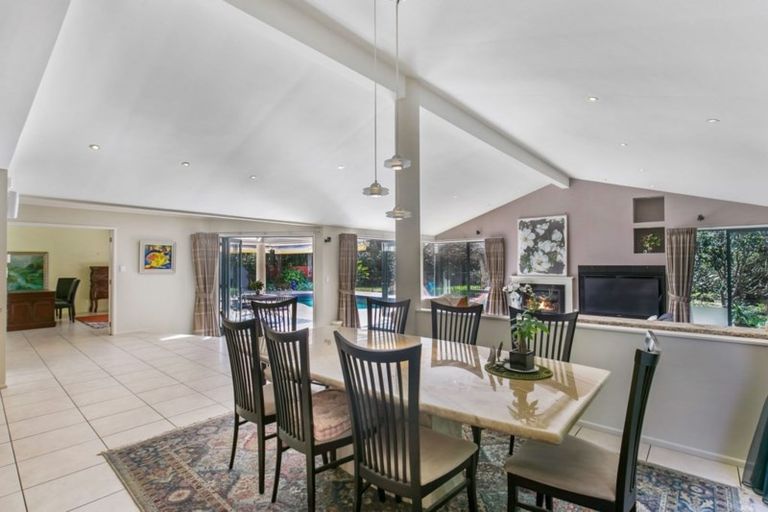 Photo of property in 18 Kingfisher Grove, Greenhithe, Auckland, 0632