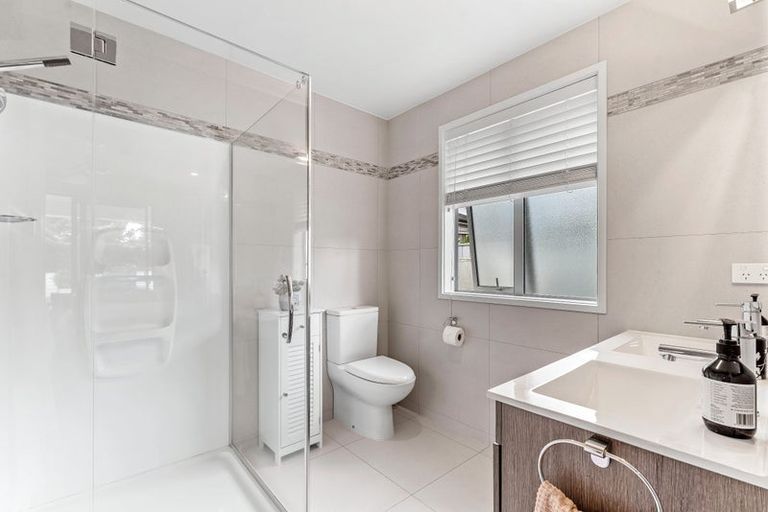 Photo of property in 11 Kelly Greens, Silverdale, 0932