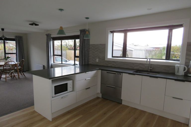 Photo of property in 28 Chedworth Avenue, Bishopdale, Christchurch, 8053