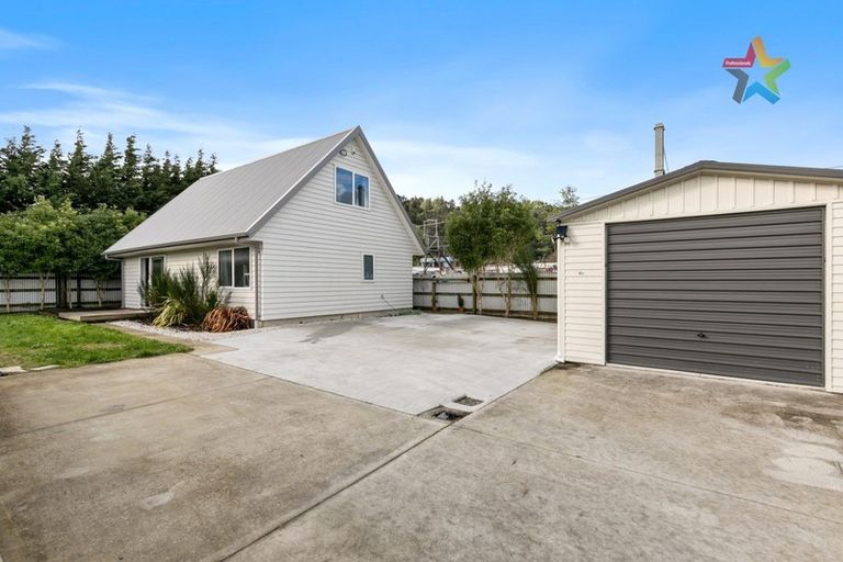 Photo of property in 6c Watkins Grove, Taita, Lower Hutt, 5011