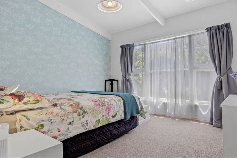 Photo of property in 2/18 Packe Street, Edgeware, Christchurch, 8013