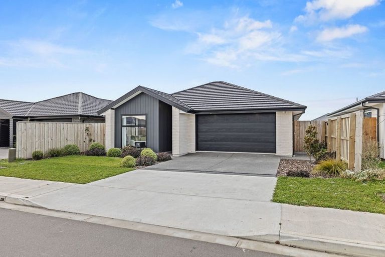 Photo of property in 70 Crossley Avenue, Woodend, 7610