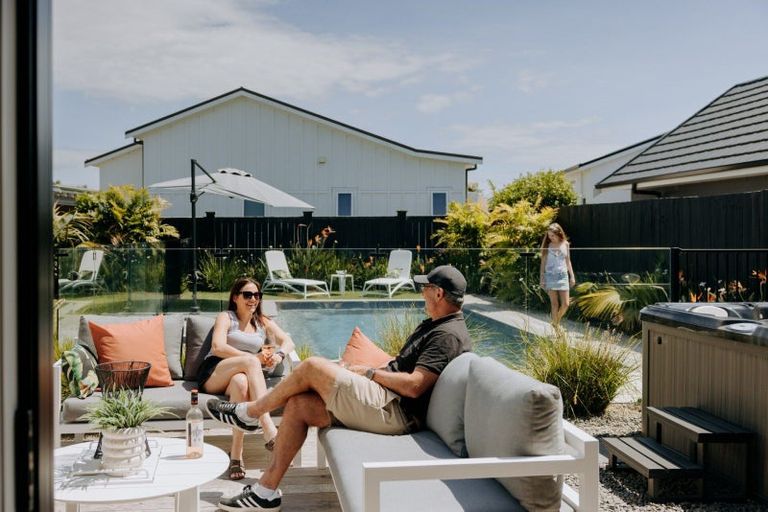 Photo of property in 15 Cassinia Close, Papamoa Beach, Papamoa, 3118