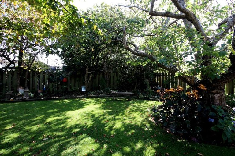 Photo of property in 30 Cruickshank Crescent, Rosedale, Invercargill, 9810